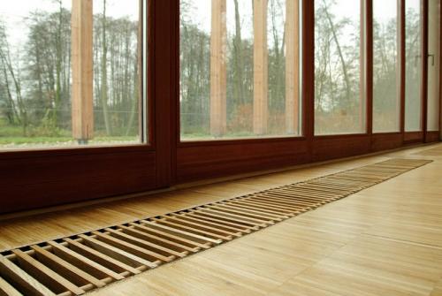 Крепление радиаторов отопления к полу. Напольные радиаторы отопления — типы устройств, преимущества и недостатки + лучшие варианты крепления батарей к полу