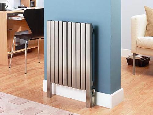 Высокие батареи в интерьере. Что такое вертикальные радиаторы отопления. Их достоинства и недостатки