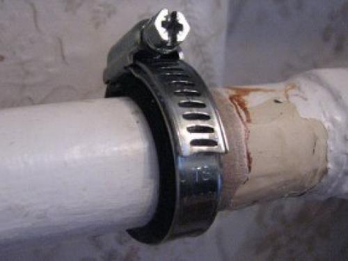 Чем заклеить радиатор отопления. Виды и причины протечек