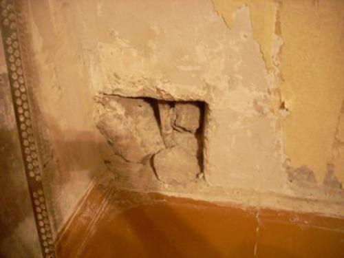 Батарея из стены. Батарея в стене — оставить или демонтировать