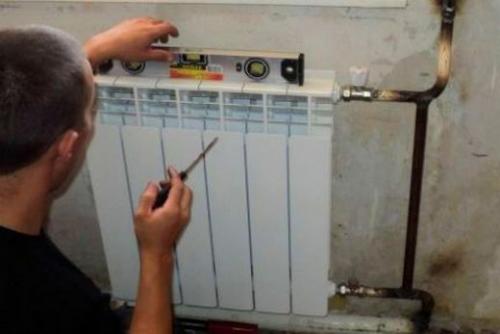 Сколько по времени меняют батарею в квартире. Замена радиатора в квартире: время и место