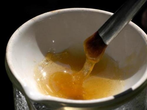 Как склеить пластмассу. Как и чем склеить пластмассу намертво в домашних условиях