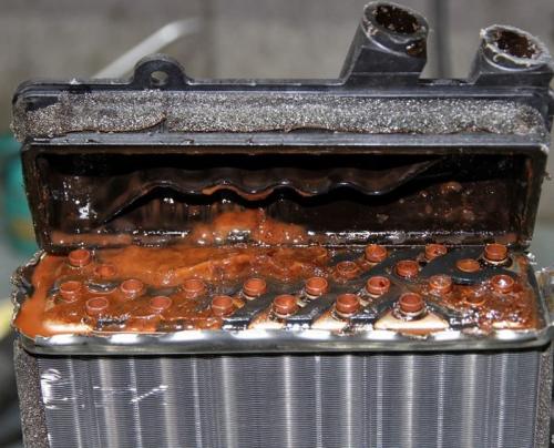 Как часто надо менять радиатор автомобиля. Правильная замена радиатора на примере модели ВАЗ 2114 02