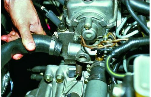 Как крепится радиатор на ВАЗ 2115. Алгоритм замены радиатора ВАЗ 2115