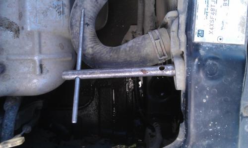 Замена радиатора охлаждения двигателя своими руками. Замена радиатора на автомобилях ВАЗ