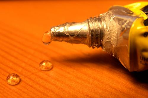 Цианакрилатный клей, как пользоваться. Цианакрилатный клей — особенности и состав вещества