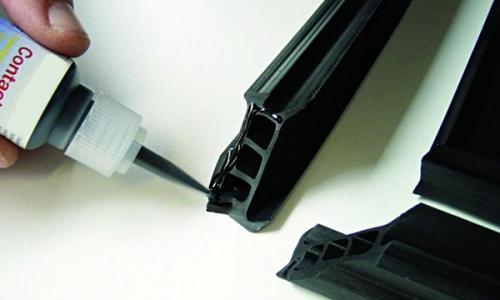 Как склеить пластик без следов. Как и чем склеить пластмассу намертво в домашних условиях