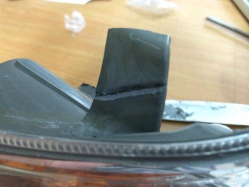 Чем приклеить металл к пластику. Надежный метод склеивания пластиковых и металлических деталей