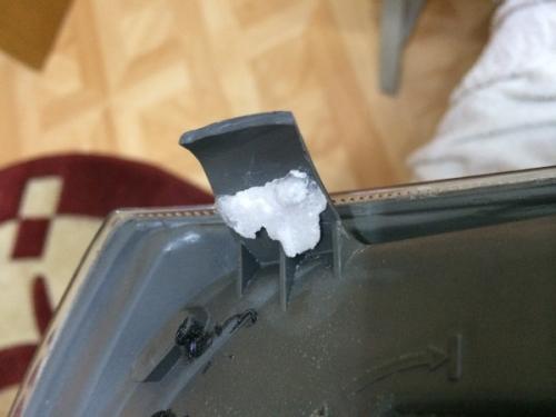 Чем приклеить металл к пластику. Надежный метод склеивания пластиковых и металлических деталей