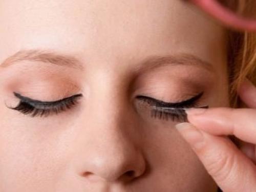 Как заклеить обувь без клея. Чем приклеить подошву обуви? 12