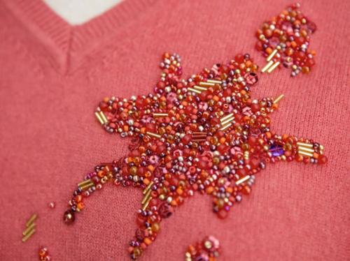 Как замаскировать прожженную дырку на одежде и другие.. Как замаскировать дырку на трикотажной футболке 17 Как замаскировать прожженную дырку на одежде и другие.. Как замаскировать дырку на трикотажной футболке 17