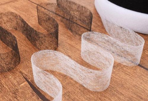 Как замаскировать прожженную дырку на одежде и другие.. Как замаскировать дырку на трикотажной футболке