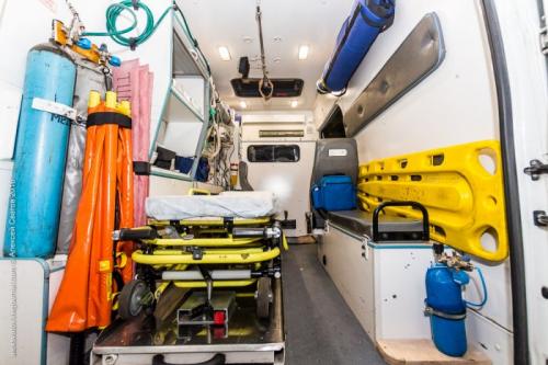 Машина скорой помощи внутри. Что входит в оснащение реанимобиля (15 фото)