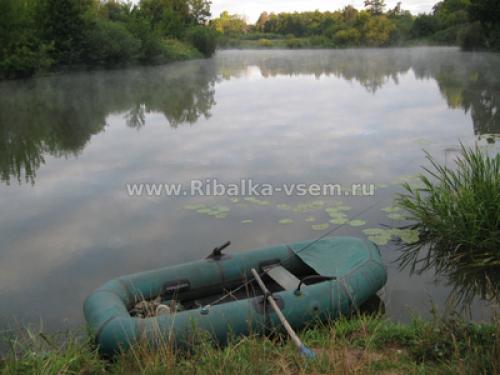 Чем заклеить резиновую лодку: популярные марки клея 08