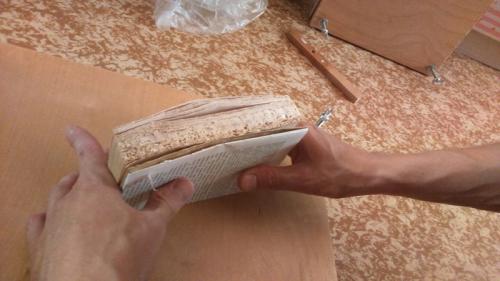 Как приклеить корешок книги. Простой ремонт старой книги