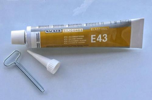 Чем склеить силикон с силиконом. Как выбрать клей – правила 04