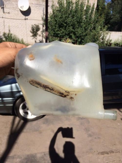 Запаять трубку расширительного бачка. Ремонт расширительного бачка своими руками