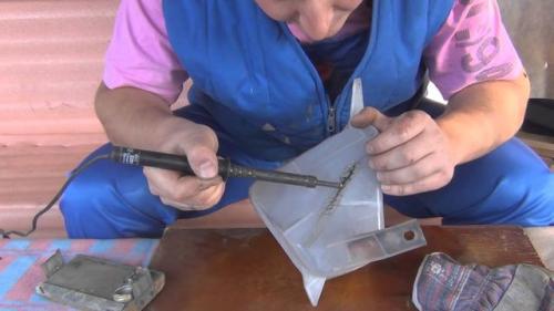 Можно ли заклеить расширительный бачок эпоксидкой. Чем заклеить расширительный бачок при его разгерметизации