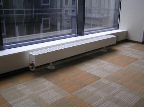 Как правильно установить батарею под окном. Особенности установки радиаторов отопления под разные виды оконных конструкций