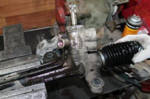 Как устранить течь алюминиевого радиатора автомобиля. И смешной, но действенный способ