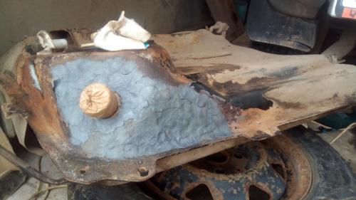 Пайка радиатора охлаждения двигателя холодной сваркой. Основные причины потери герметичности радиатора, признаки, особенности ремонта 01 Пайка радиатора охлаждения двигателя холодной сваркой. Основные причины потери герметичности радиатора, признаки, особенности ремонта 01