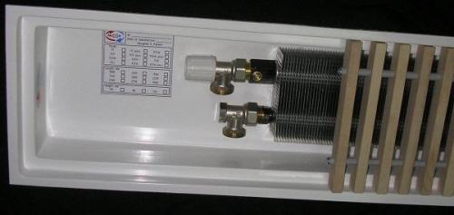 Плюсы и минусы встраиваемых радиаторов отопления. Конструкция встраиваемых в пол радиаторов