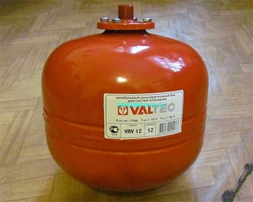 Замена расширительного бака котла аристон. Вопрос установки