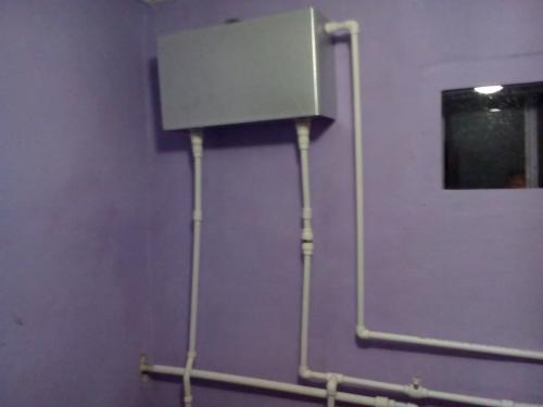 Замена расширительного бачка своими руками. Видео - Как снять расширительный бачок на ВАЗ 2110 - 2112 14