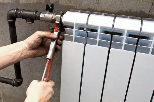 Замена радиаторов отопления в многоквартирном доме. Можно зимой менять батареи отопления или нет?