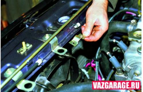 Замена радиатора охлаждения Ваз 2114 своими руками. Меняем радиатор на 16кл самаре 01