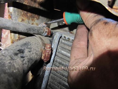 Крепление радиатора ваз 2109. Замена радиатора охлаждения своими руками