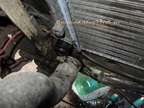 Крепление радиатора ваз 2109. Замена радиатора охлаждения своими руками
