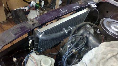 Радиатор охлаждения ВАЗ 2106. Характеристики основного радиатора