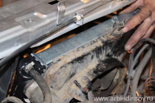 Как снять радиатор ВАЗ 2114. Как снять и установить радиатор системы охлаждения на ВАЗ 2114