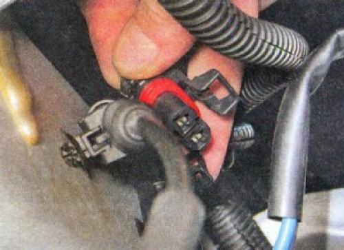 Как поменять радиатор охлаждения. Антифриз быстро расходуется? – Поменяйте самостоятельно радиатор 06 Как поменять радиатор охлаждения. Антифриз быстро расходуется? – Поменяйте самостоятельно радиатор 06