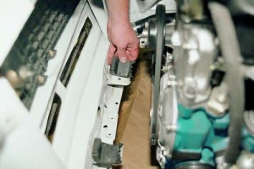 Замена радиатора системы охлаждения Ваз-2107. Снятие и замена радиатора двигателя Ваз-2107