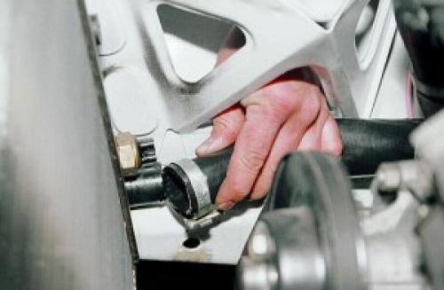 Замена радиатора системы охлаждения Ваз-2107. Снятие и замена радиатора двигателя Ваз-2107