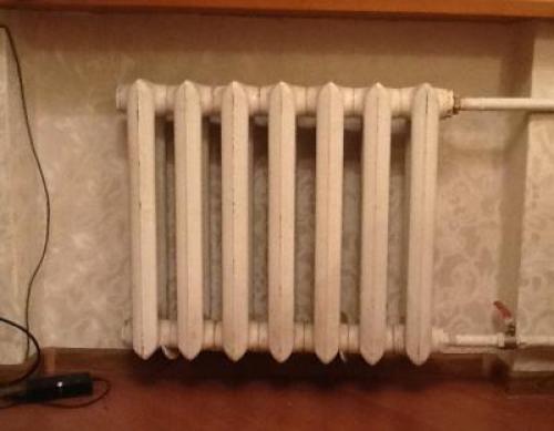 Сколько воды в 1 секции чугунной батареи советского образца. Сколько литров воды в 7-секционной чугунной батарее?