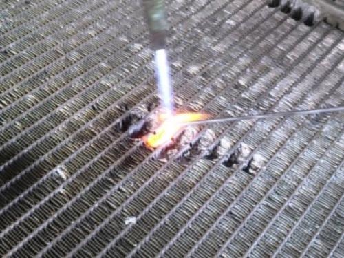 Ремонт радиатора охлаждения двигателя своими руками. Особенности пайки 01 Ремонт радиатора охлаждения двигателя своими руками. Особенности пайки 01