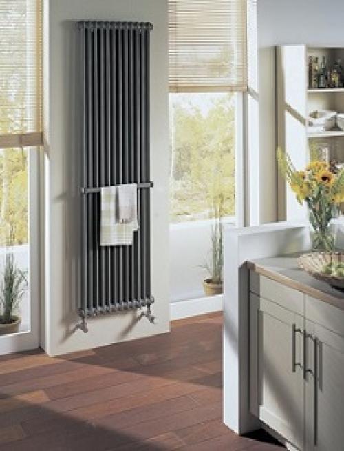 Как подключить вертикальный радиатор. Дизайнерские решения 02