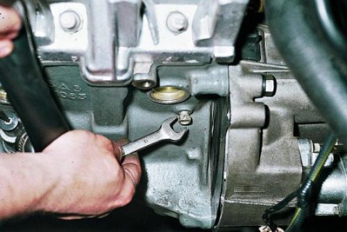 Крепление радиатора ВАЗ 2110. Замена радиатора ВАЗ 2110 своими силами